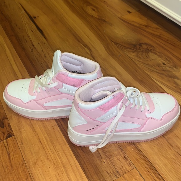 SHEIN sneakers - Picture 4 of 5